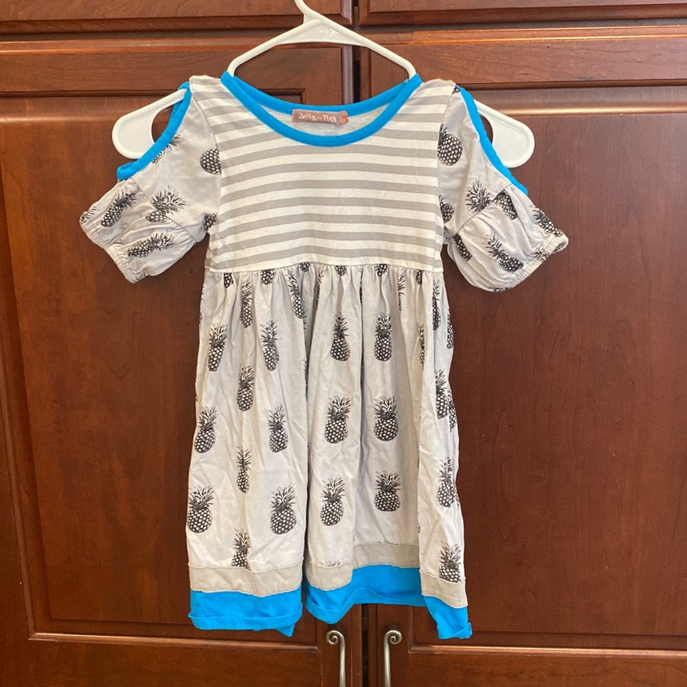 Jelly the Pug size 5 dress